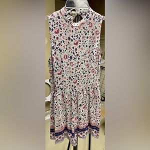 Xhilaration Floral romper with pockets size XS